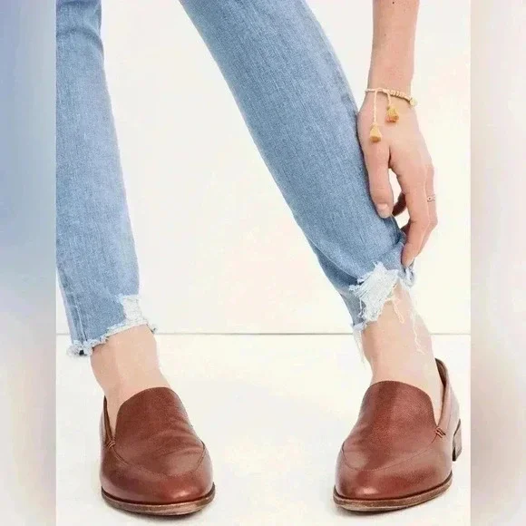 Madewell 9" High-Rise Skinny Jeans in Ontario Wash: Distressed-Hem Edition - Picture 3 of 12